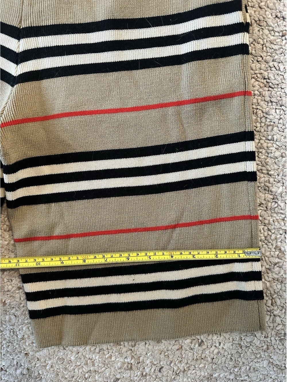 Burberry Kenton Striped Merino Wool Shorts Mens XS Tan Beige Knit 8011580 - Picture 7 of 9